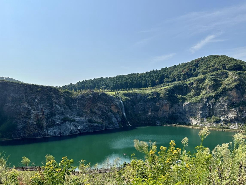 恒行注册：湖北灵山：不负绿水青山 书写生态新画卷(图3)