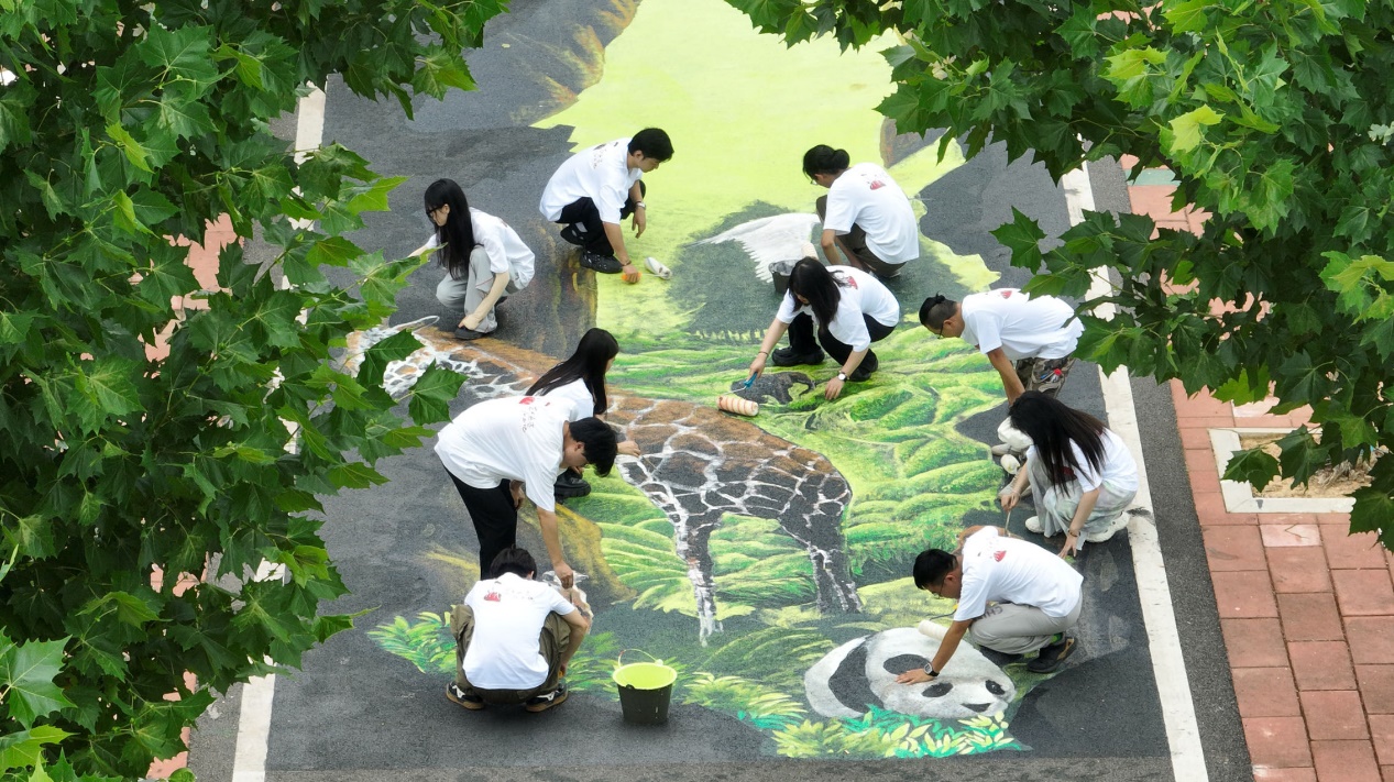 恒行：坚持产学研用深度融合 把论文“写”在广袤大地上